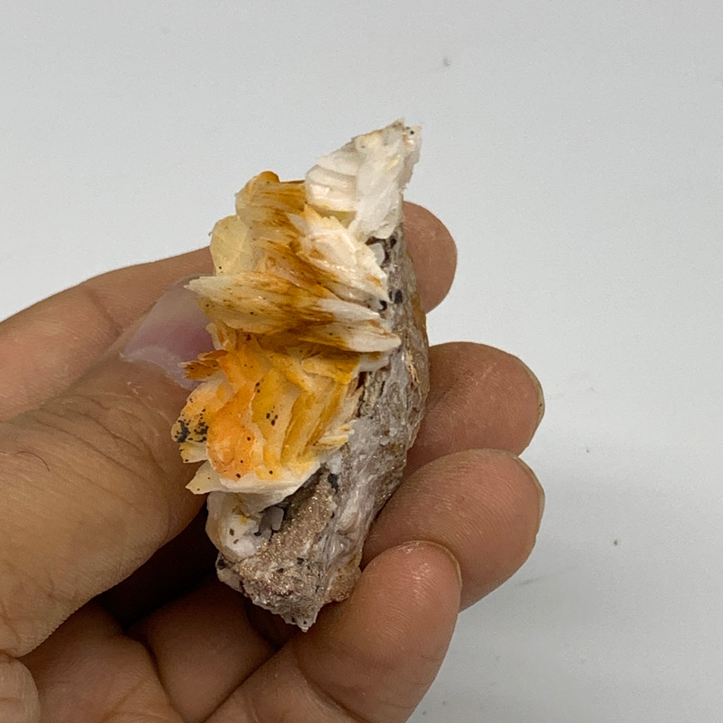 61.9g, 2.3"x1.9"x0.8", Natural Golden Barite Mineral Specimen @Morocco, B33596