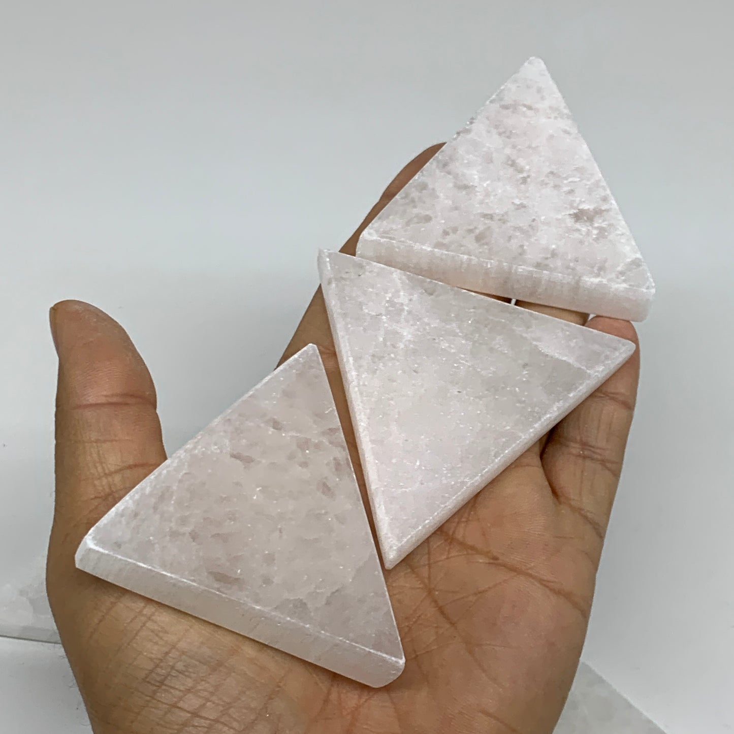 1pcs, 40-75g, 2.1"-2.5", Selenite Crystal (Satin Spar) Triangle, B35745