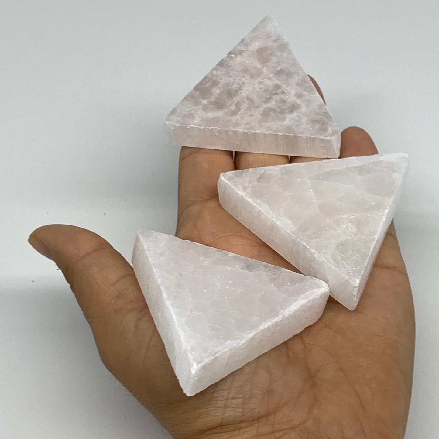 1pcs, 40-75g, 2.1"-2.5", Selenite Crystal (Satin Spar) Triangle, B35745