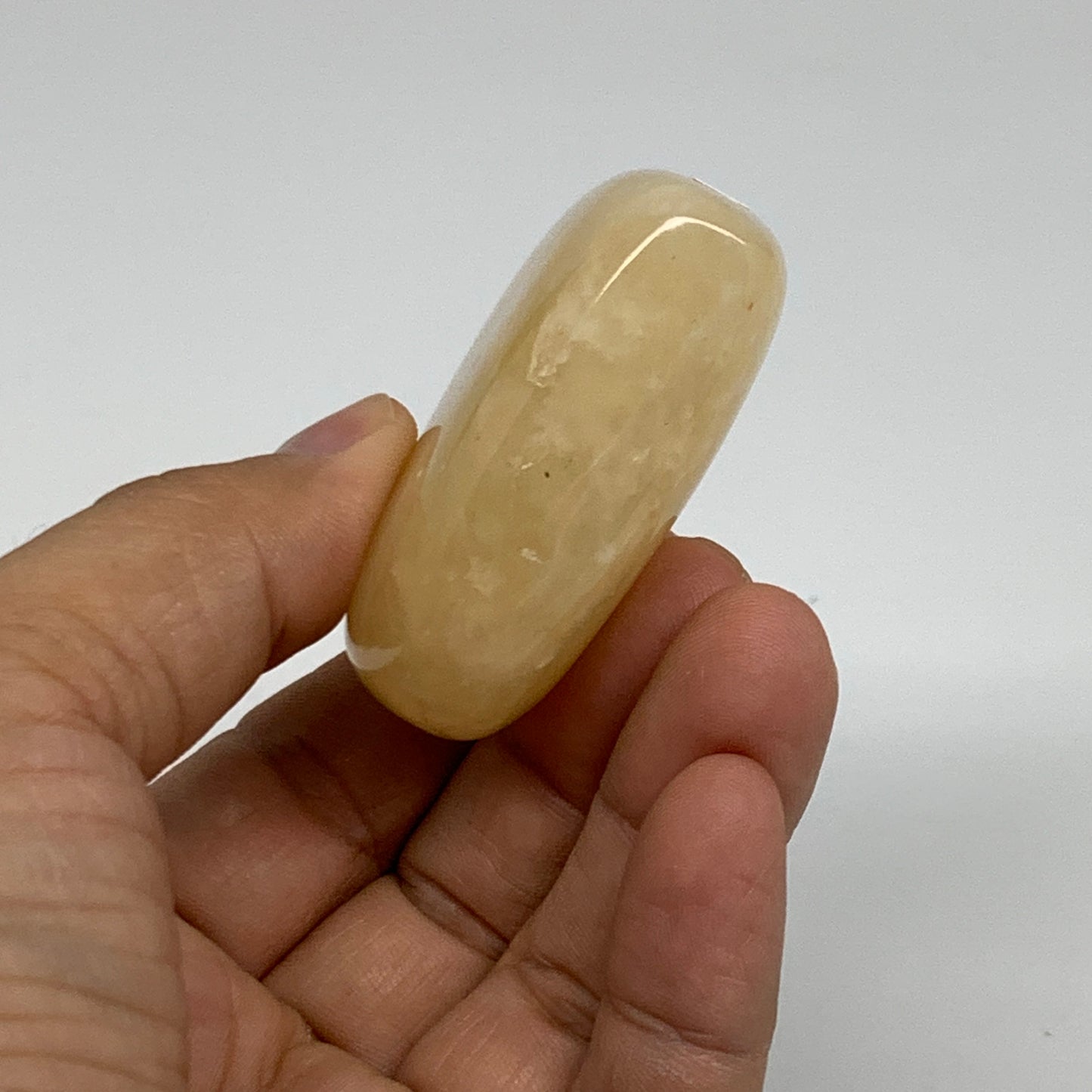 98.2g, 2.2"x2.2"x0.8" Natural Yellow Aventurine Heart Crystal Stone, B35061