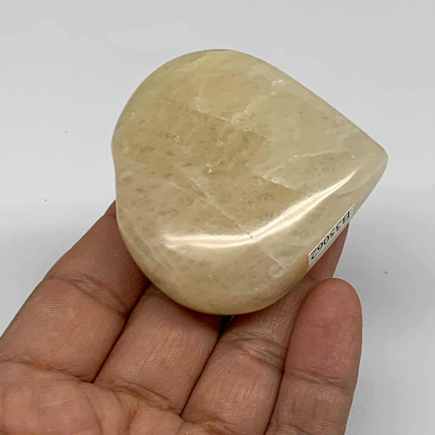 113.6g, 2.2"x2.2"x0.9" Natural Yellow Aventurine Heart Crystal Stone, B35062