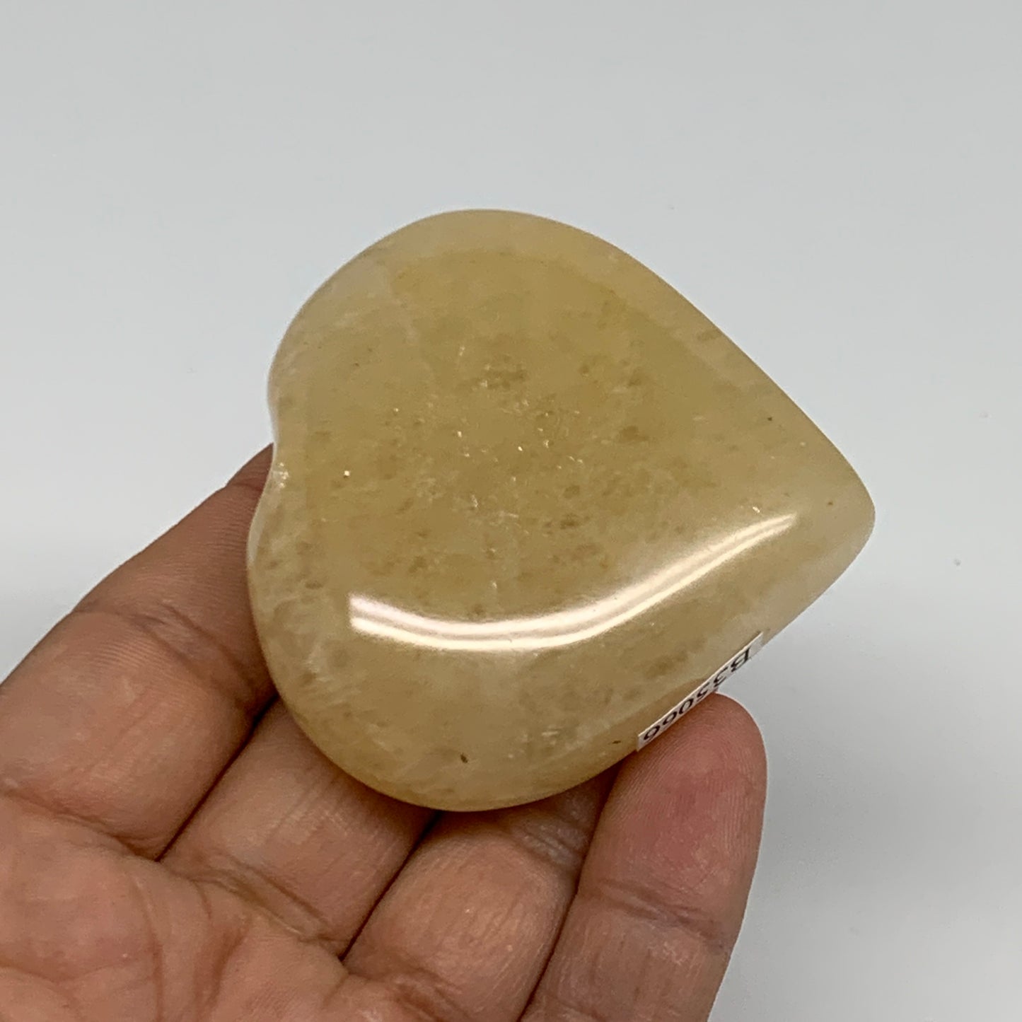 99.9g, 2.2"x2.2"x0.8" Natural Yellow Aventurine Heart Crystal Stone, B35066