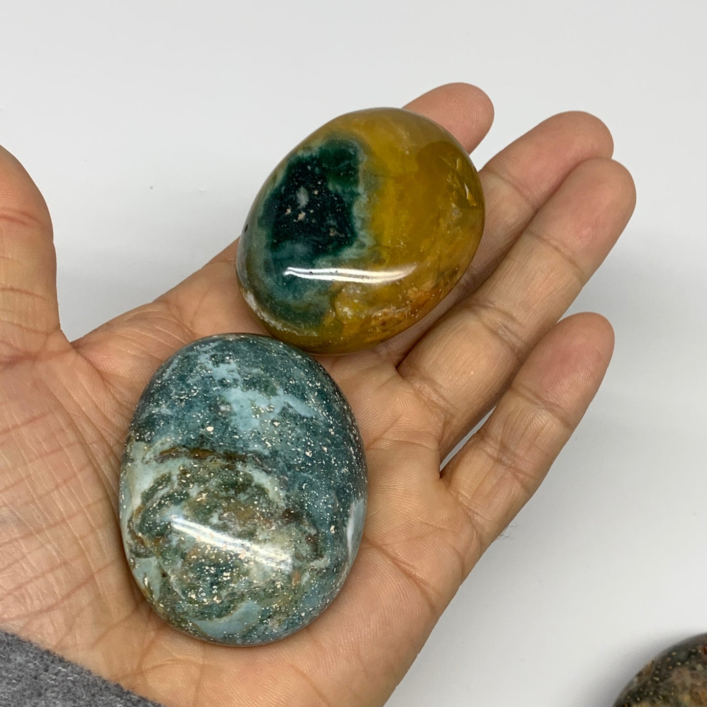 2.2 lbs (1025 Grams), 1.9"-2.4", 13pcs, Ocean Jasper Palm-Stone, B30833