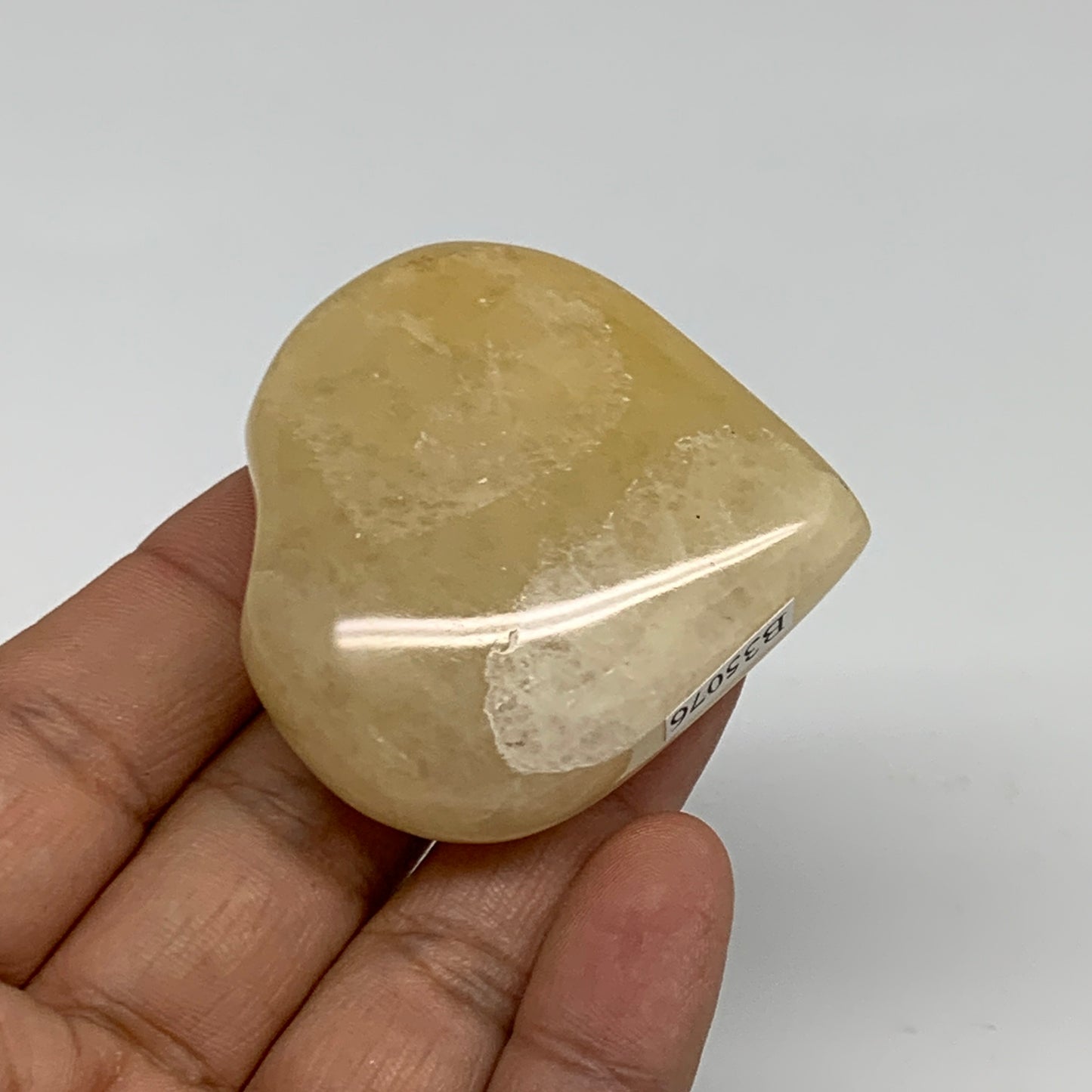 74.9g,2"x2"x0.8" Natural Yellow Aventurine Heart Crystal Stone, B35076