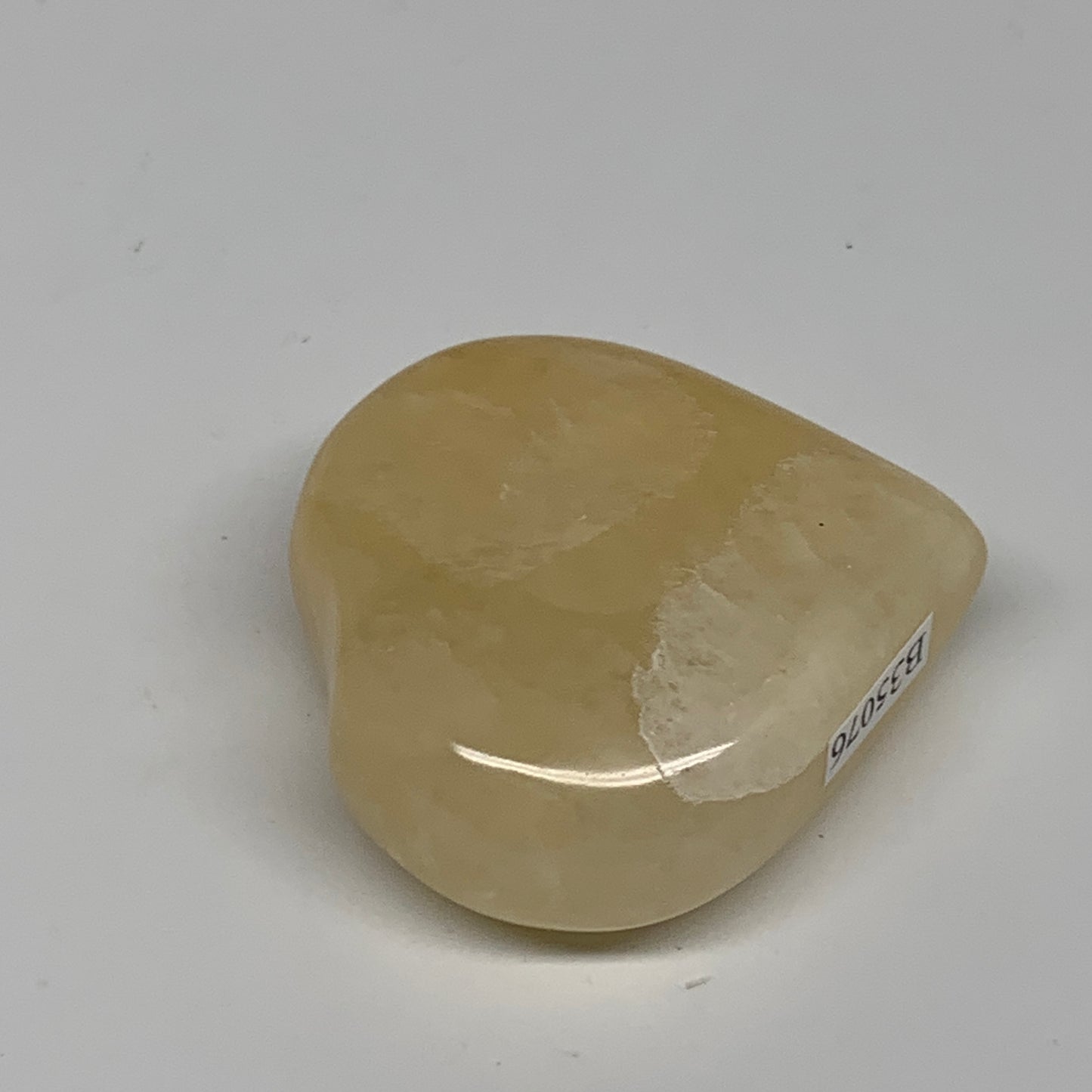 74.9g,2"x2"x0.8" Natural Yellow Aventurine Heart Crystal Stone, B35076