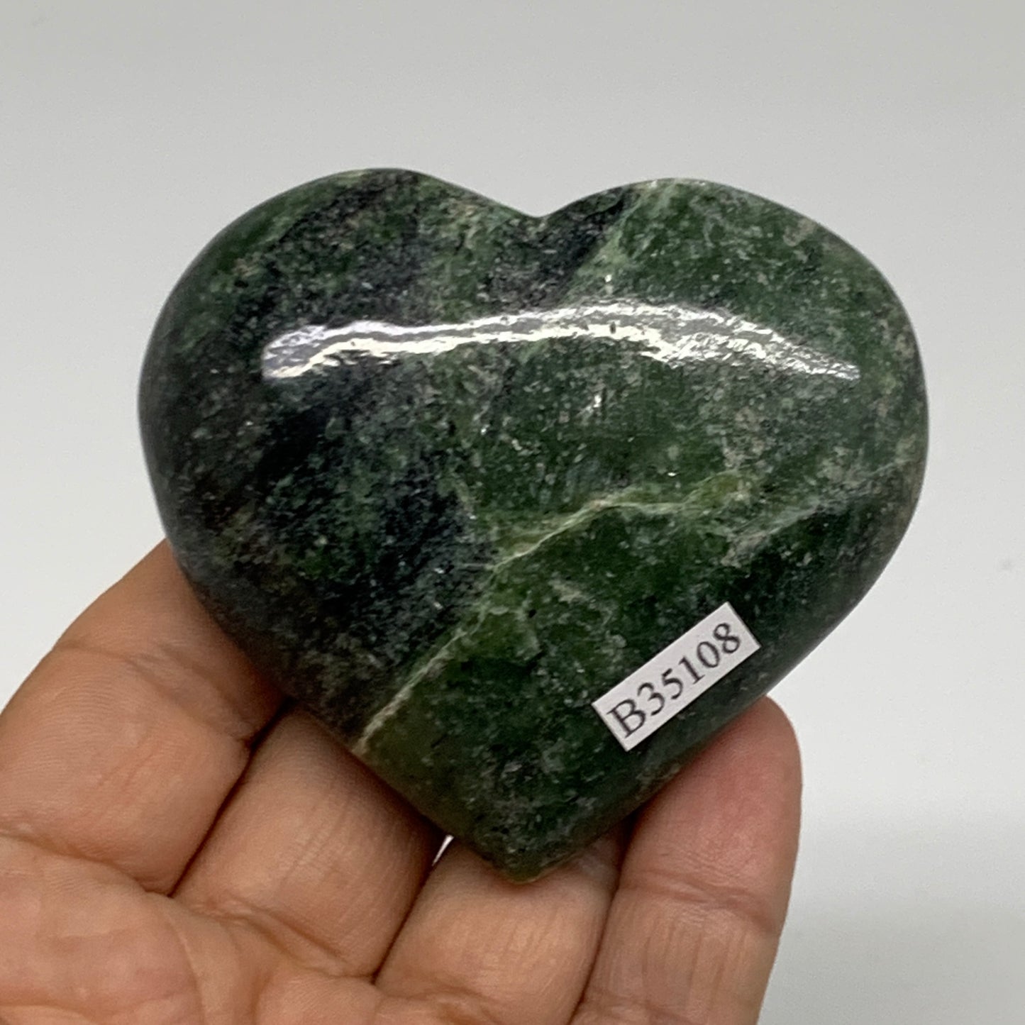 149.9g, 2.4"x2.7"x0.9" Green Serpentine Heart Polished Gemstones, B35108