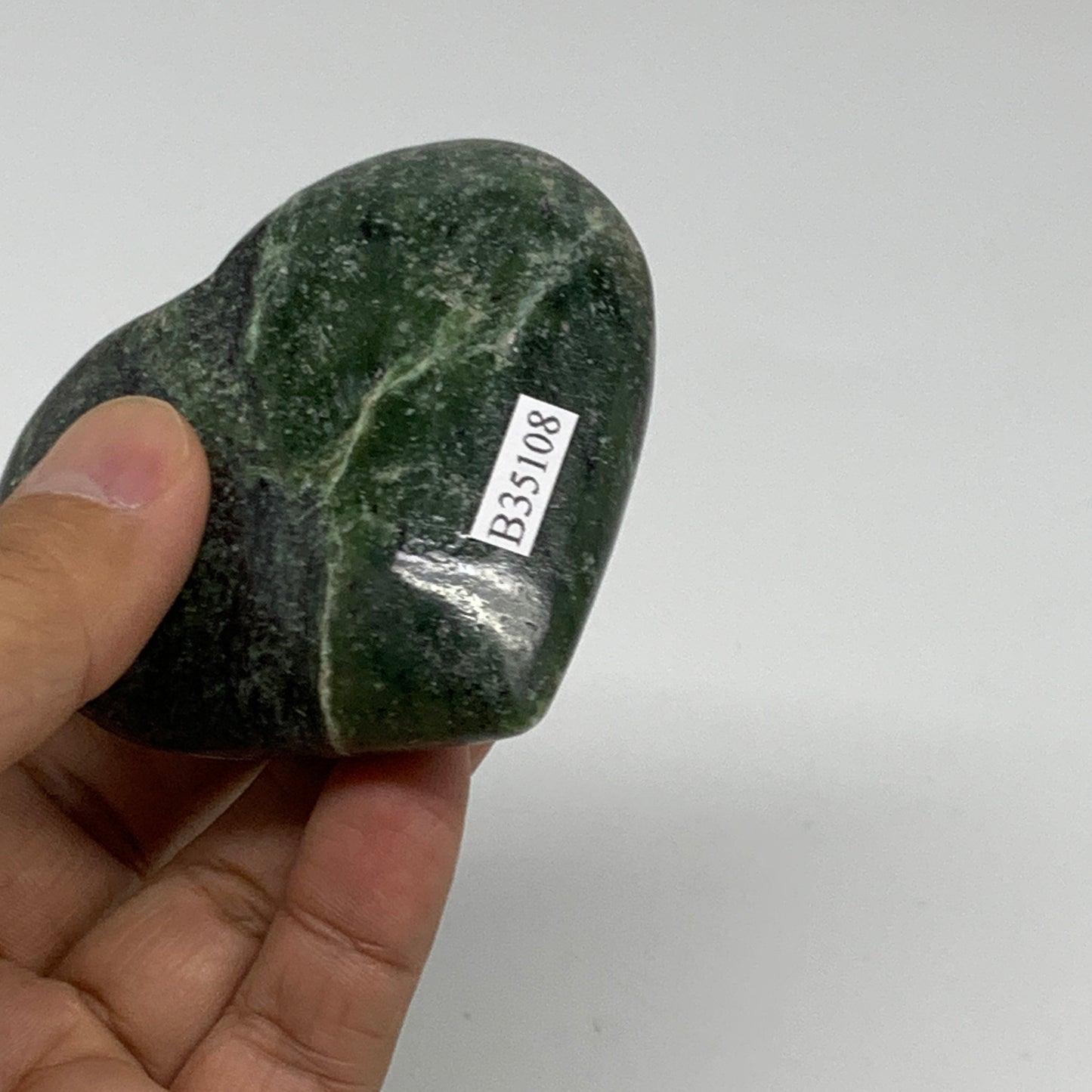 149.9g, 2.4"x2.7"x0.9" Green Serpentine Heart Polished Gemstones, B35108