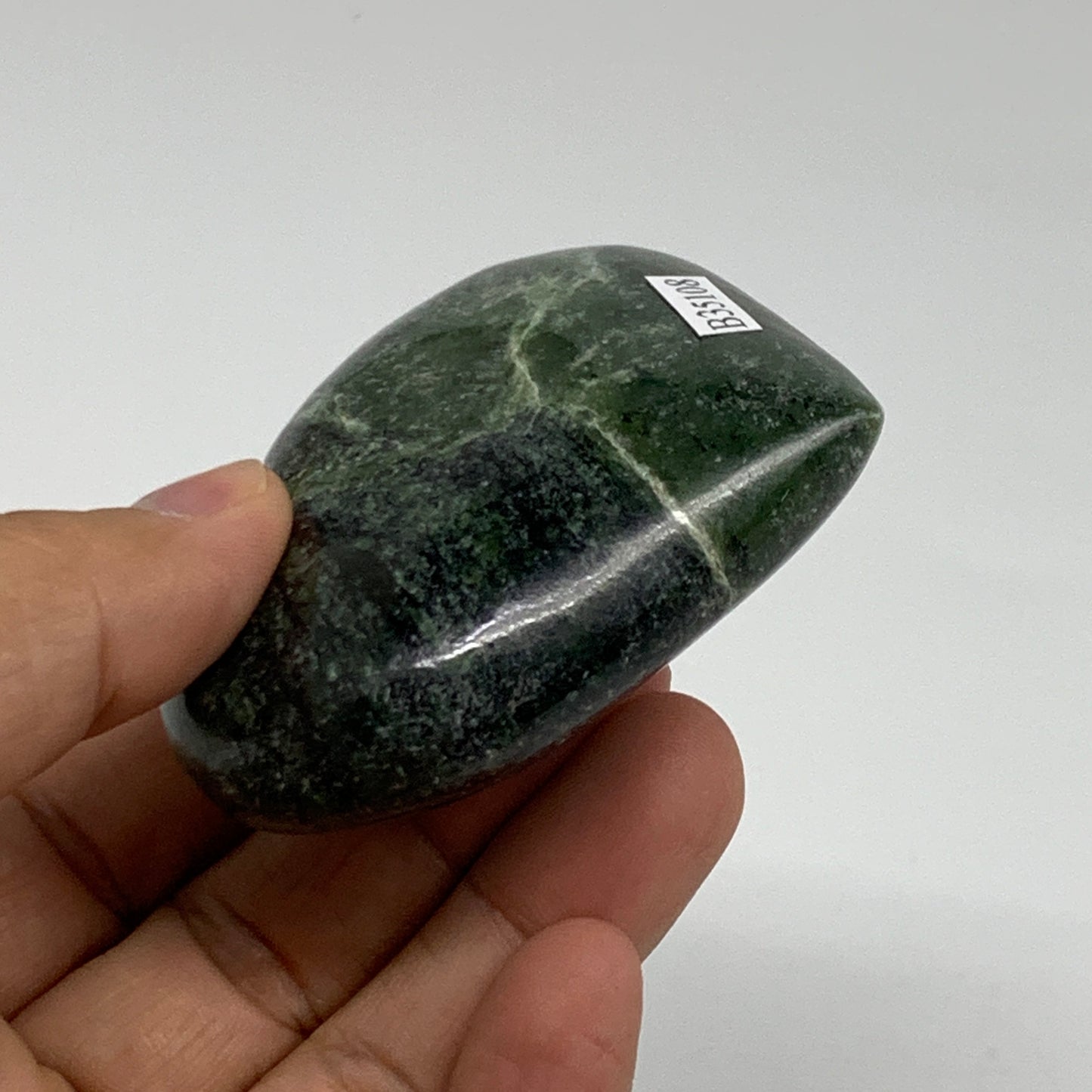 149.9g, 2.4"x2.7"x0.9" Green Serpentine Heart Polished Gemstones, B35108