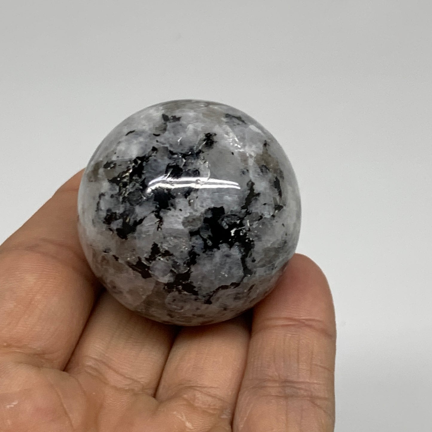 81.6g, 1.5"(39mm), Natural Rainbow Moonstone Sphere Ball Gemstone, B35130