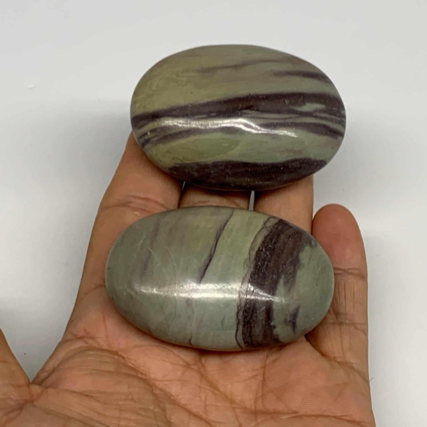 130.7g, 2.2", 2pcs, Narmada Shiva Lingam Palm-Stone Polished, B29407