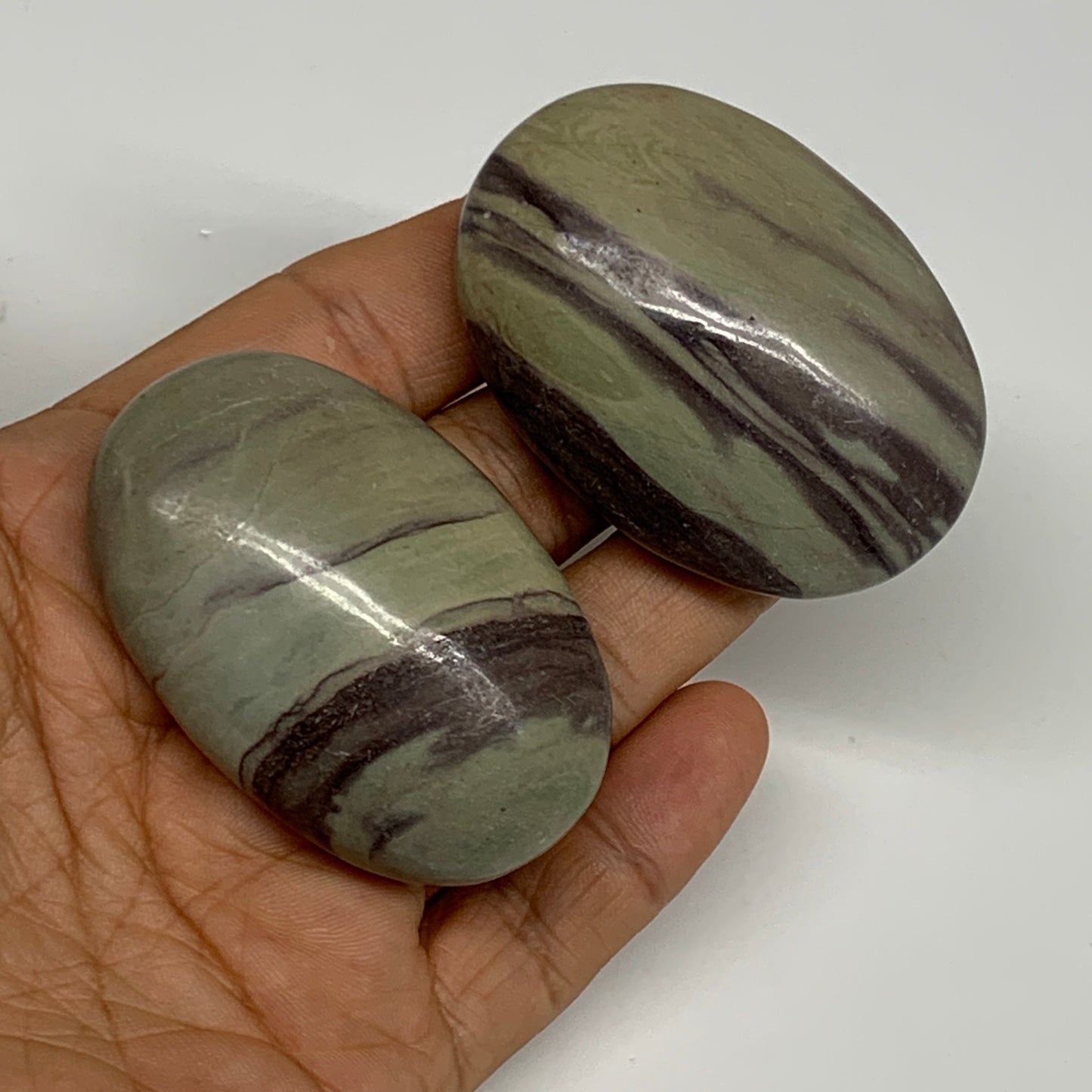 130.7g, 2.2", 2pcs, Narmada Shiva Lingam Palm-Stone Polished, B29407