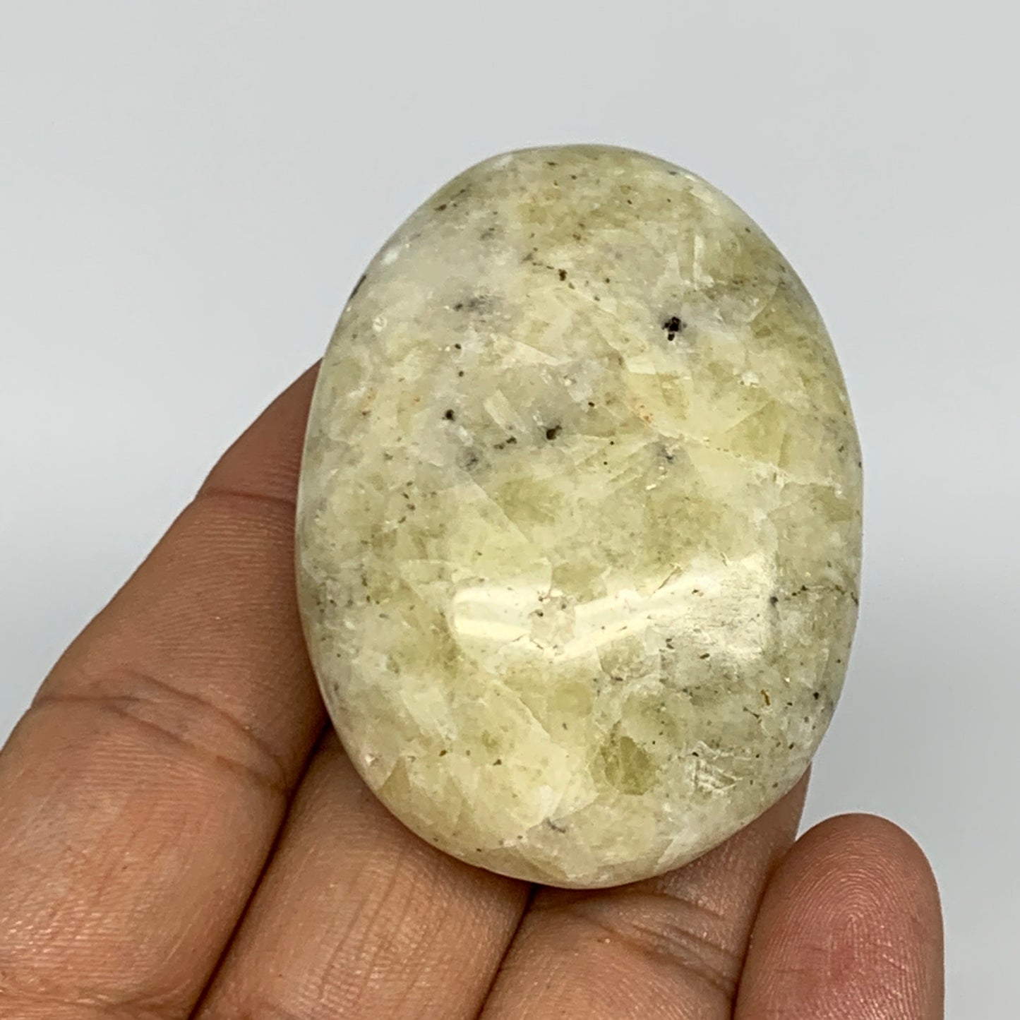 74.7g,2.2"x1.6"x0.9", Natural Yellow Calcite Palm-Stone Crystal Polished Reiki,