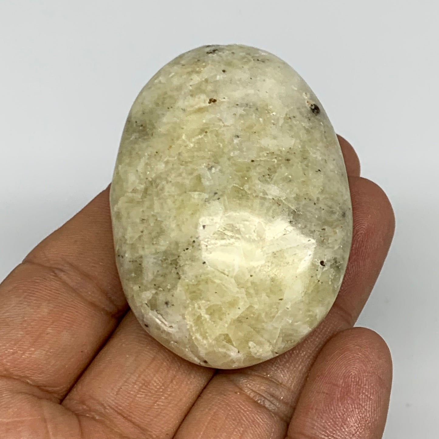 74.7g,2.2"x1.6"x0.9", Natural Yellow Calcite Palm-Stone Crystal Polished Reiki,