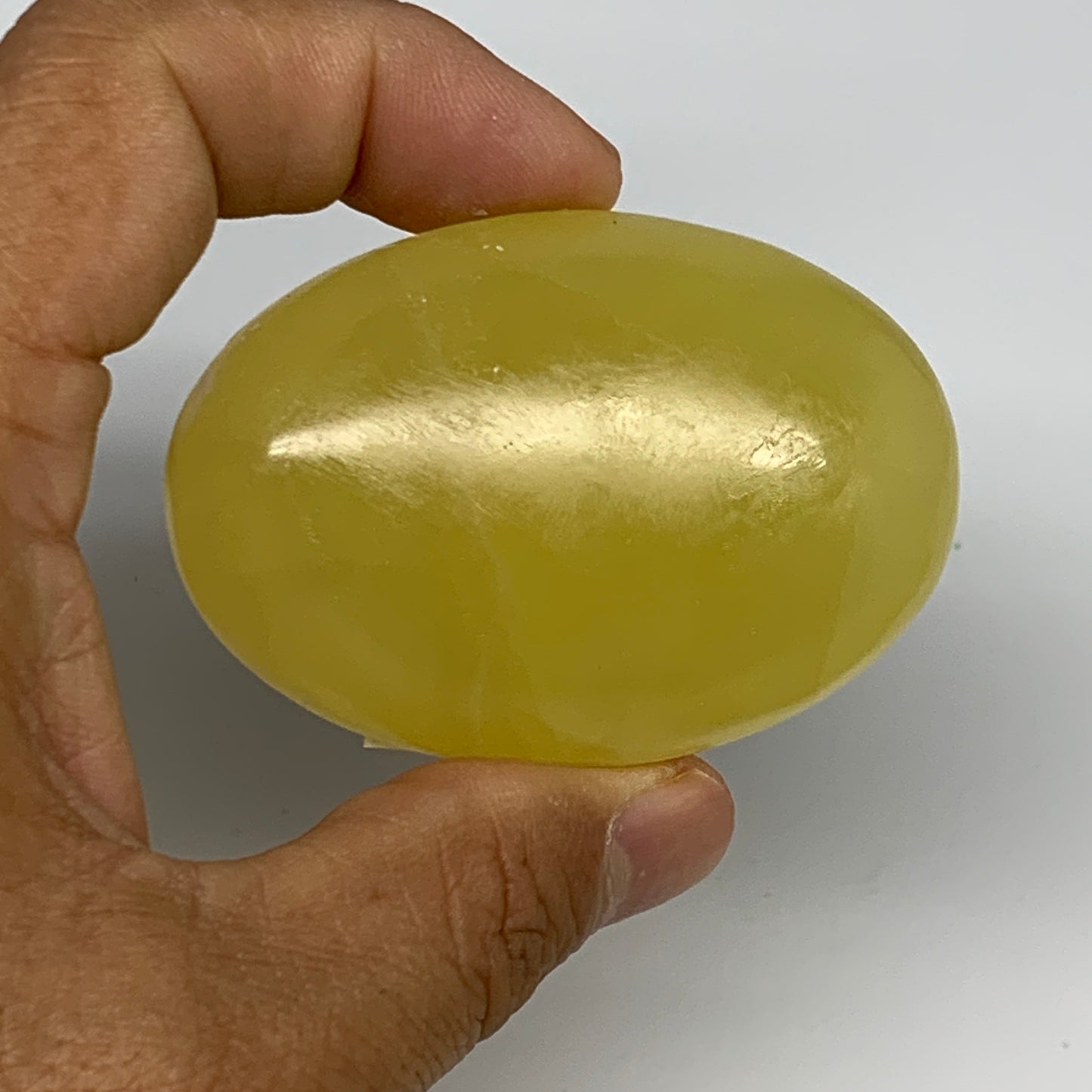 110.5g, 2.5"x1.7"x1", Lemon Calcite Palm-Stone Crystal Polished @Pakistan,B26424