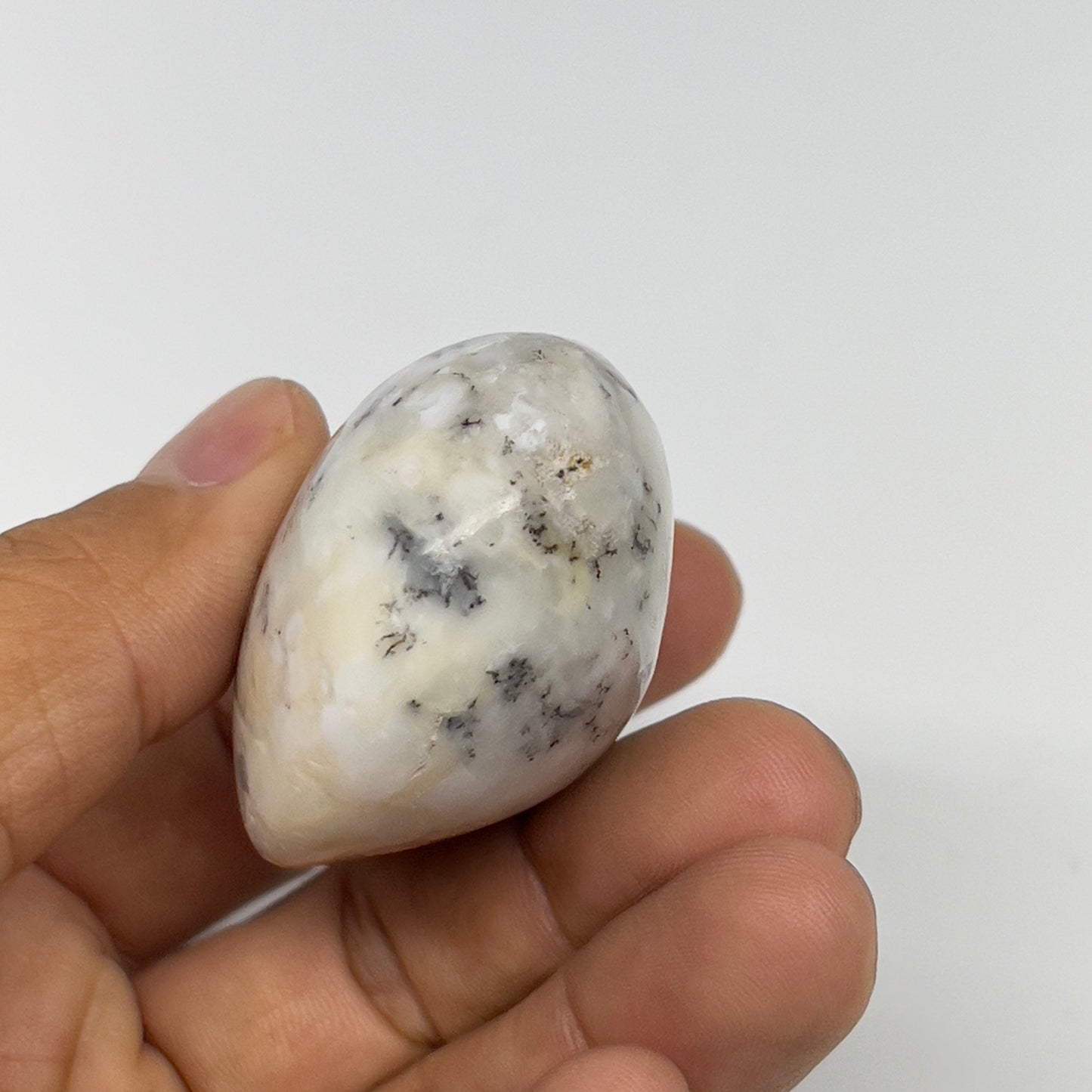 68.5g, 2.1"x1.6"x1.1" Dendrite Opal Palm-Stone Reiki Energy Crystal, B19983