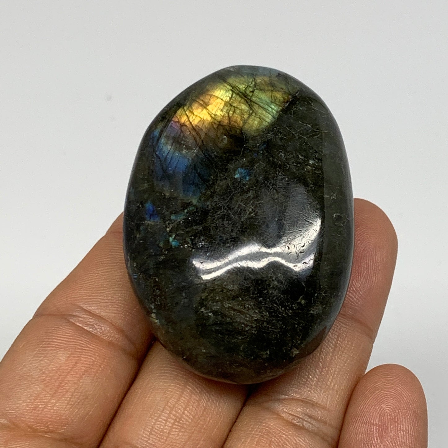 72.6g,2.1"x1.5"x0.9", Labradorite Palm-stone Polished Reiki @Madagascar,B17799