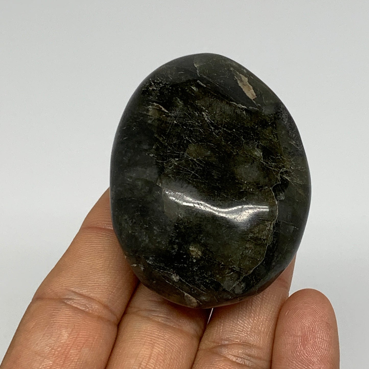 93.5g,2.3"x1.7"x1", Labradorite Palm-stone Polished Reiki @Madagascar,B17803