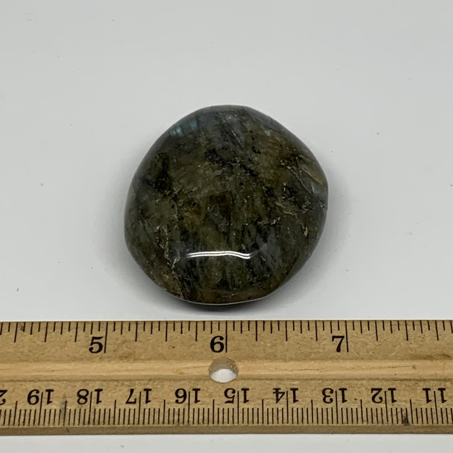 76.9g,2.2"x1.8"x0.9", Labradorite Palm-stone Tumbled Reiki @Madagascar,B17809