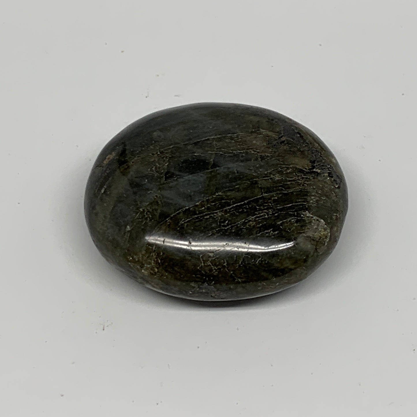71.7g,2"x1.7"x0.8", Labradorite Palm-stone Tumbled Reiki @Madagascar,B17810