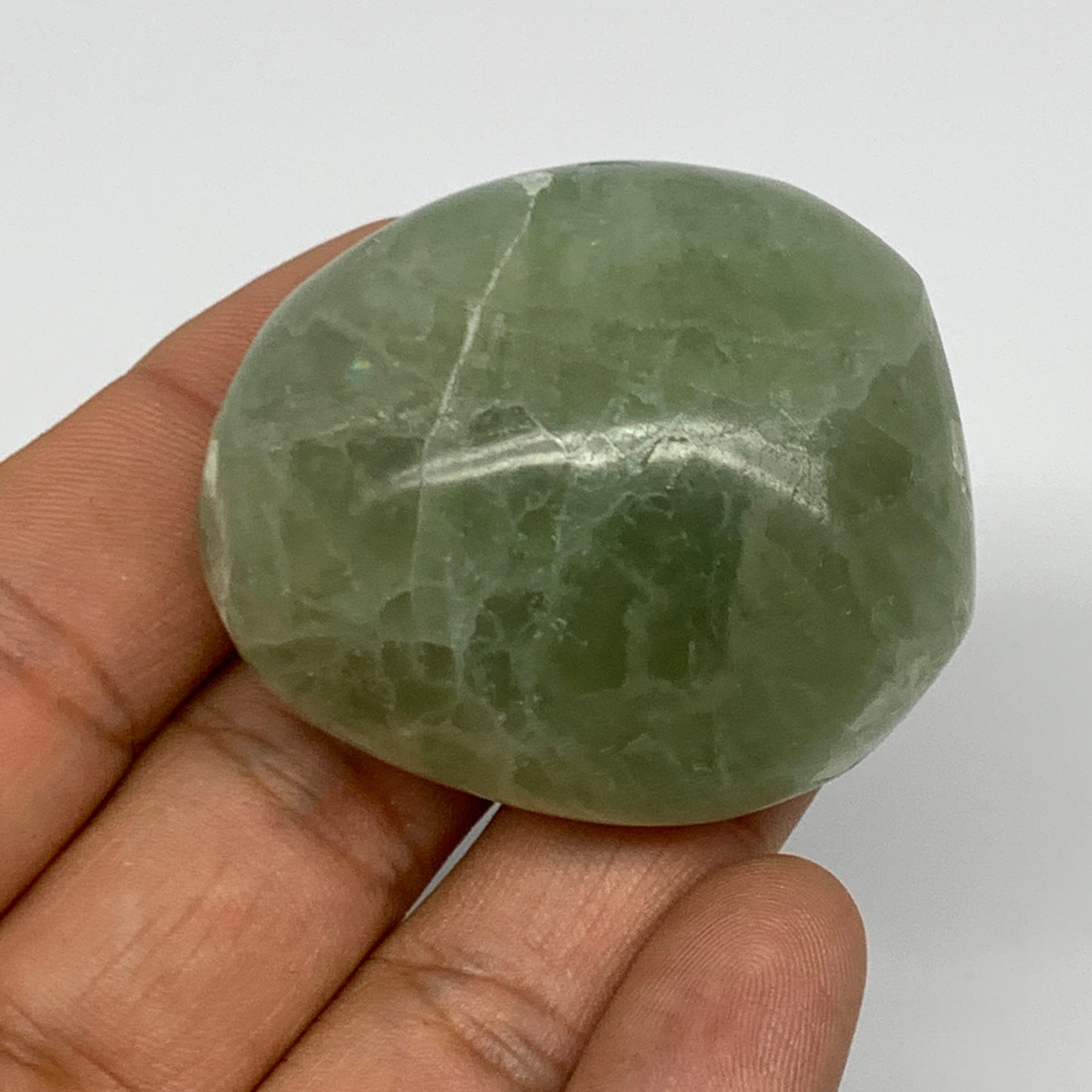 83.2g,1.8"x1.5"x1.1", Natural Fluorite Palm-Stone Polished Reiki @Madagascar, B1