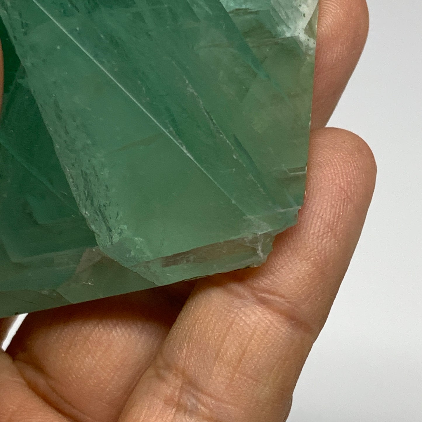 212.4g, 2"x2.4"x2.3" Natural Green Fluorite Pyramid Crystal Gemstone @Mexico, B1