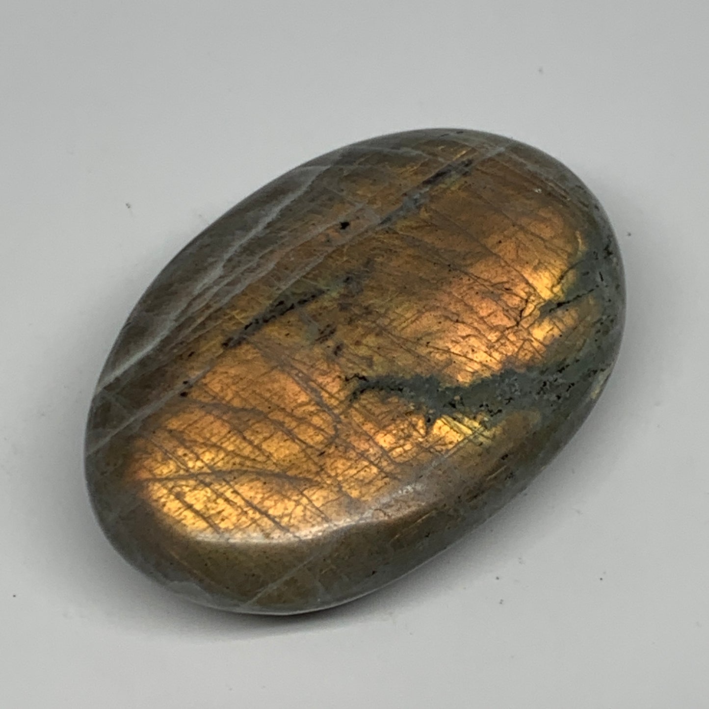 119.6g,2.8"x1.9"x0.9", Labradorite Palm-stone Tumbled Reiki @Madagascar,B16320