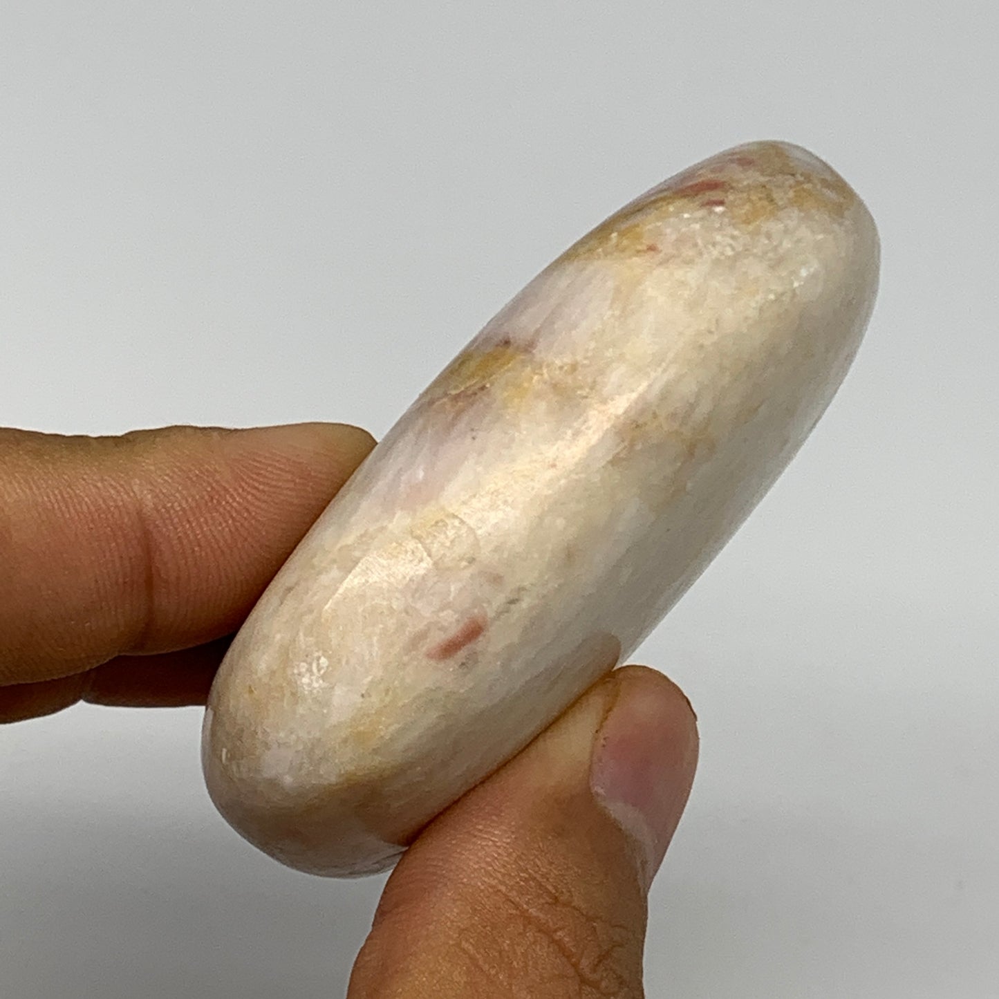 111.4g, 2.5"x1.9"x0.8" Natural Onyx Palm-Stone Reiki @Afghanistan, B14859