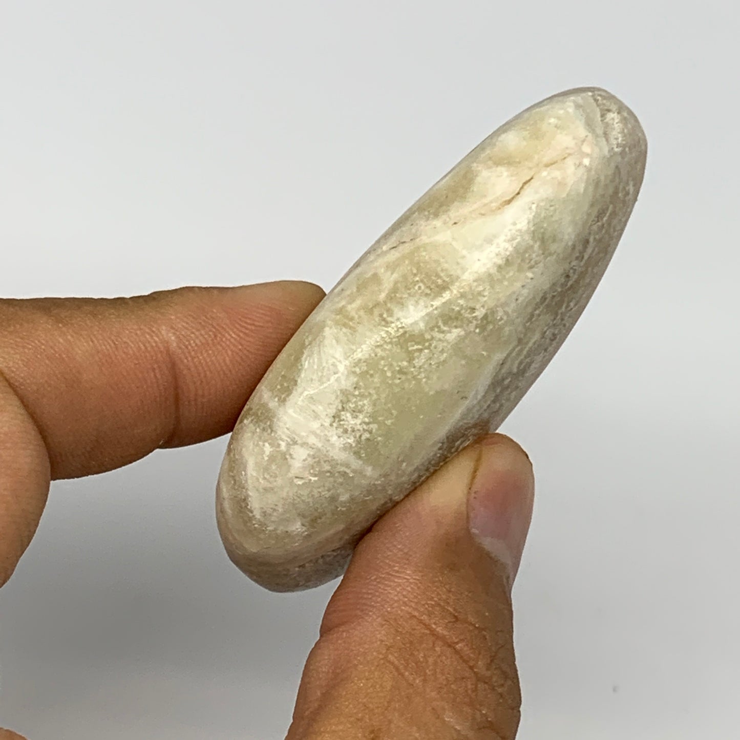 83.7g, 2.4"x1.6"x0.8" Natural Calcite Palm-Stone Reiki @Afghanistan, B14863