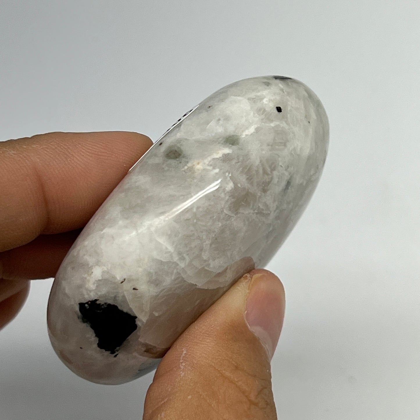 108.7g,2.4"x1.8"x0.9", Rainbow Moonstone Palm-Stone Polished from India, B21306