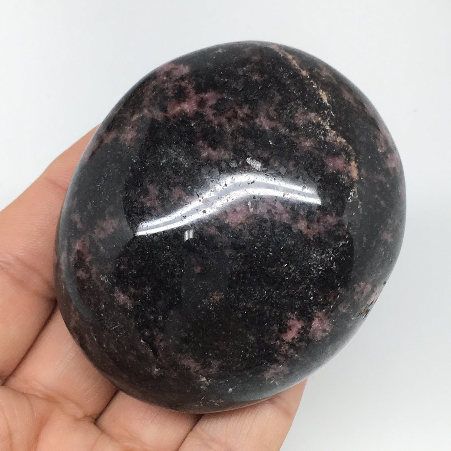 262.2g,2.7"x2.3"x1.4"Natural Rhodonite Palm-Stone Polished Reiki Madagascar,B552