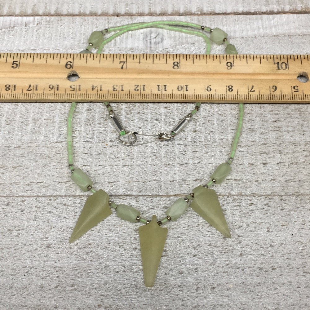 12.6g,2mm-29mm, Small Green Serpentine Arrowhead Beaded Necklace,19&quot;,NPH241