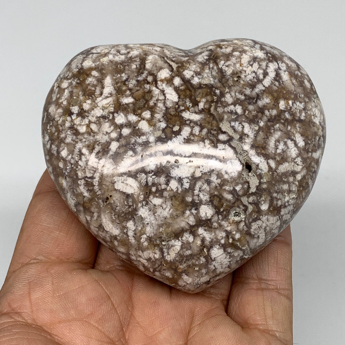 217.9g, 2.6"x2.9"x1.3" Agate Heart Polished Healing Crystal,  B3618