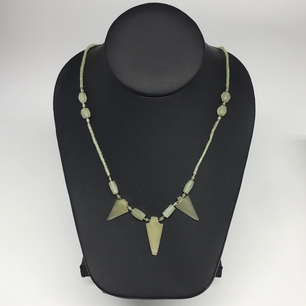 13.2g,2mm-29mm, Small Green Serpentine Arrowhead Beaded Necklace,19",NPH246