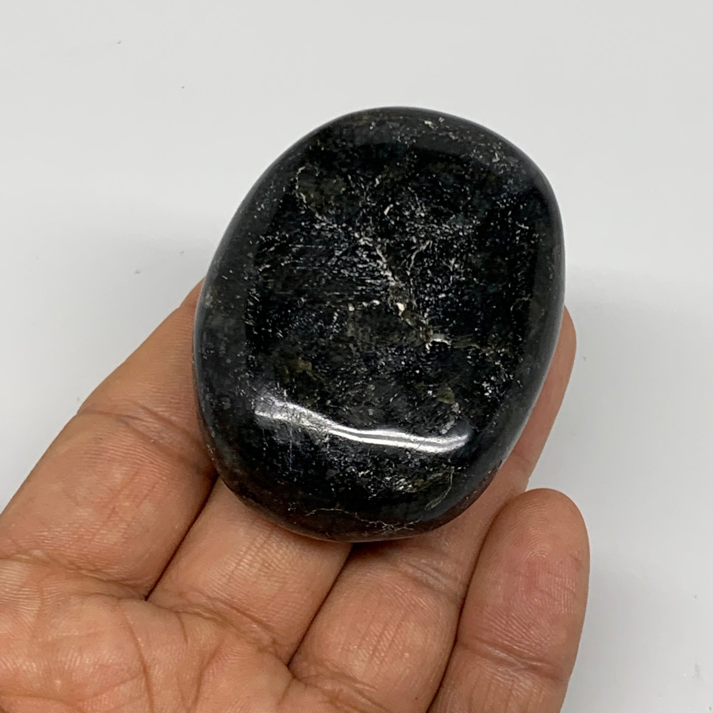 84.2g,2.2"x1.7"x0.7", Labradorite Palm-stone Tumbled Reiki @Madagascar,B25075