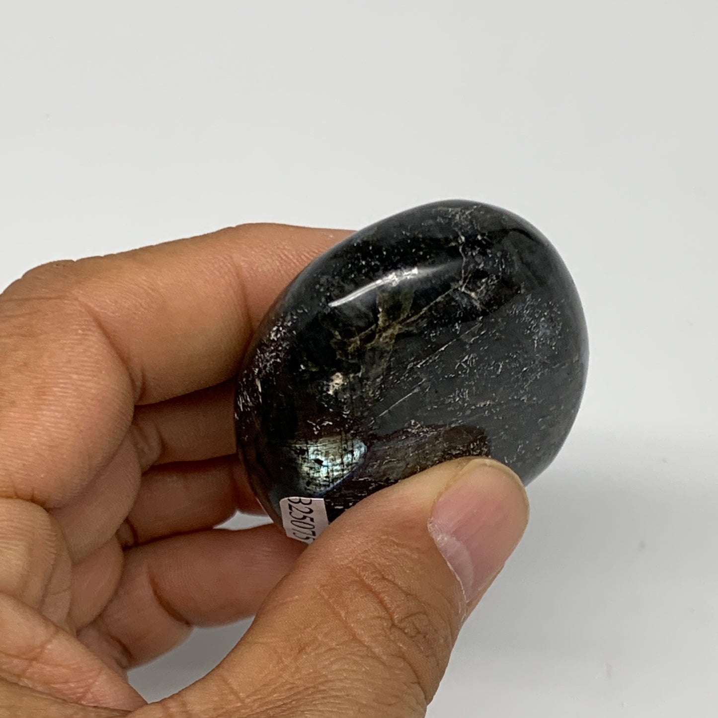 84.2g,2.2"x1.7"x0.7", Labradorite Palm-stone Tumbled Reiki @Madagascar,B25075