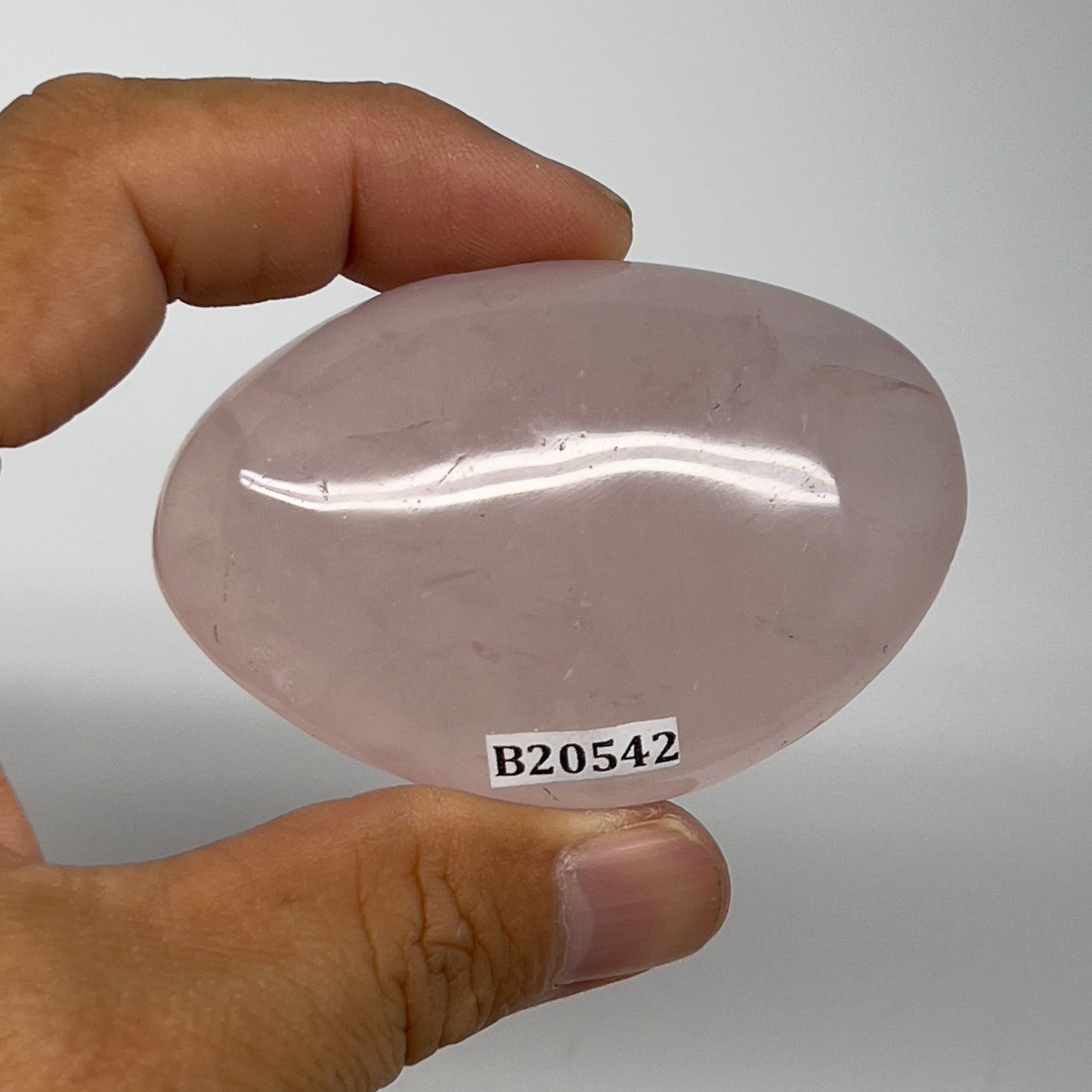 84.7g ,2.5"x1.7"x0.9", Rose Quartz Palm-stone Tumbled Reiki @Madagascar,B20542