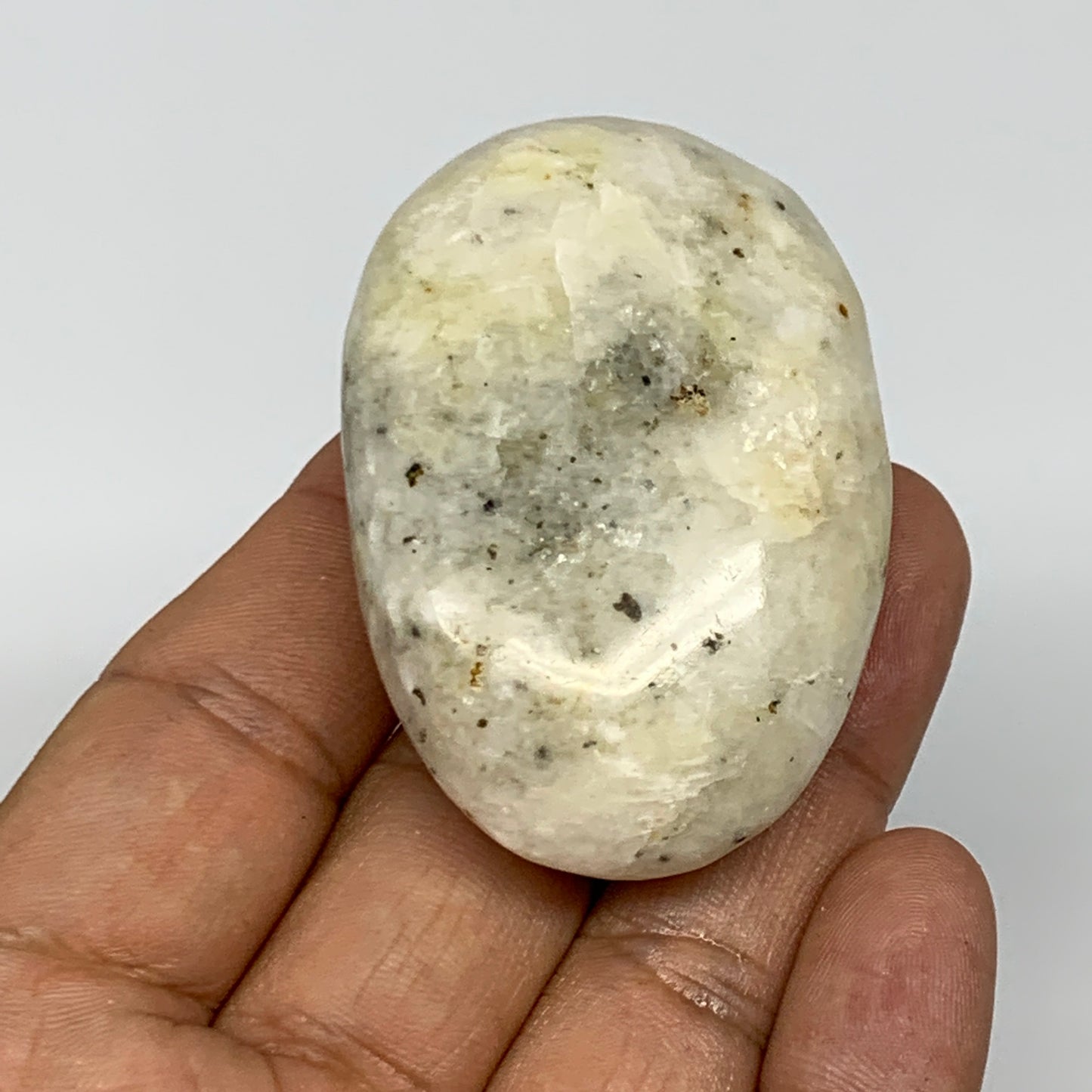 77.2g, 2.2"x1.5"x0.9", Natural Yellow Calcite Palm-Stone Crystal Polished Reiki,