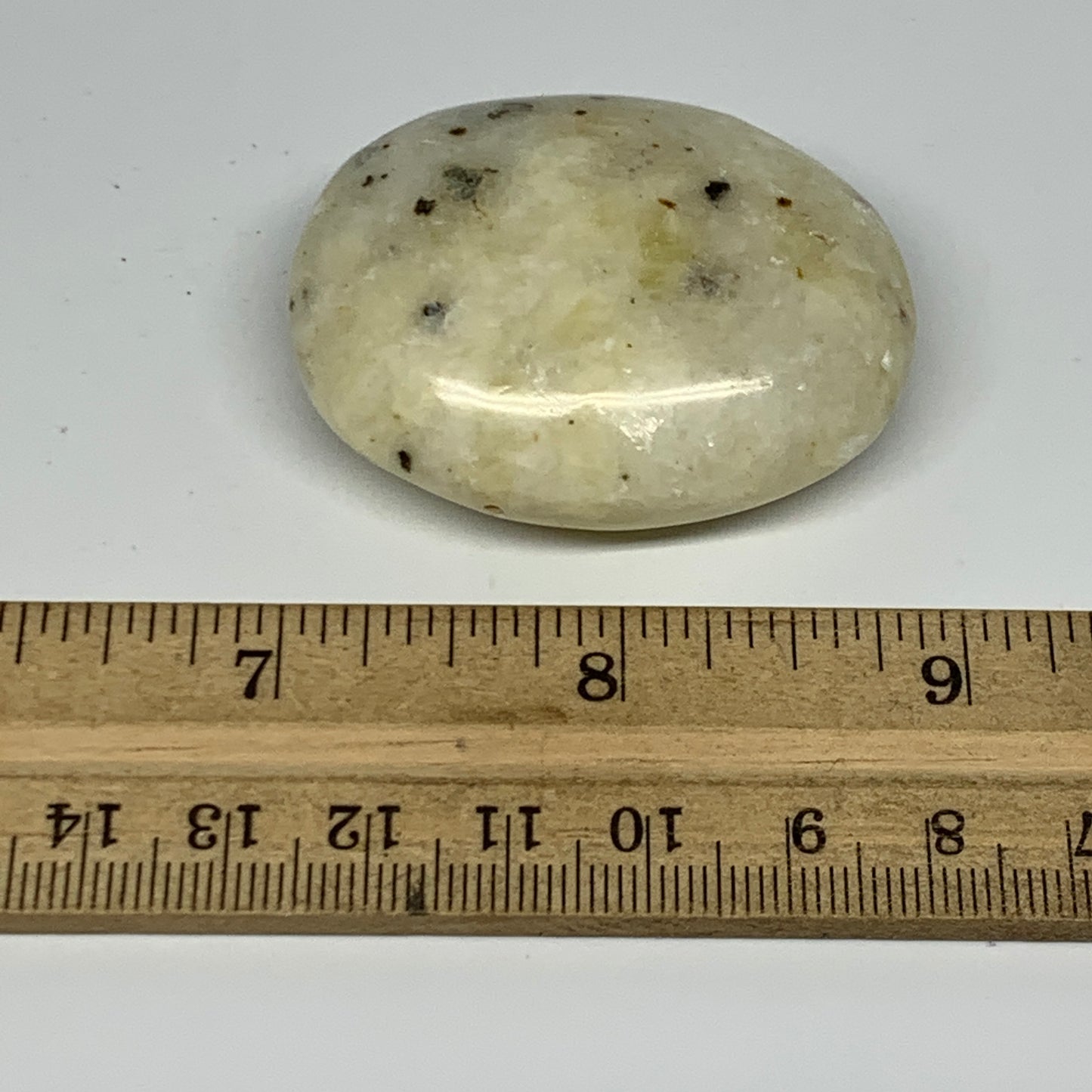 56.9g, 1.9"x1.6"x0.7", Natural Yellow Calcite Palm-Stone Crystal Polished Reiki,