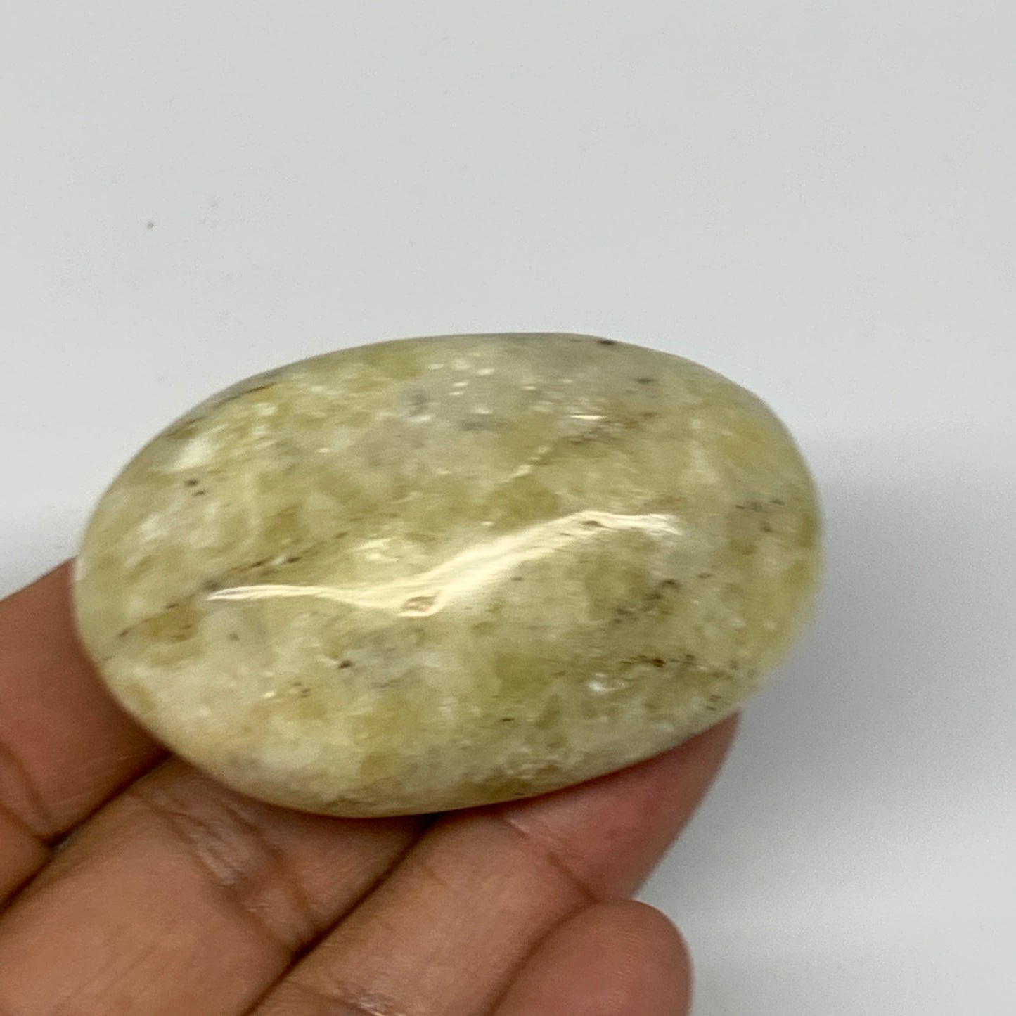 73.8g, 2.2"x1.4"x0.9", Natural Yellow Calcite Palm-Stone Crystal Polished Reiki,