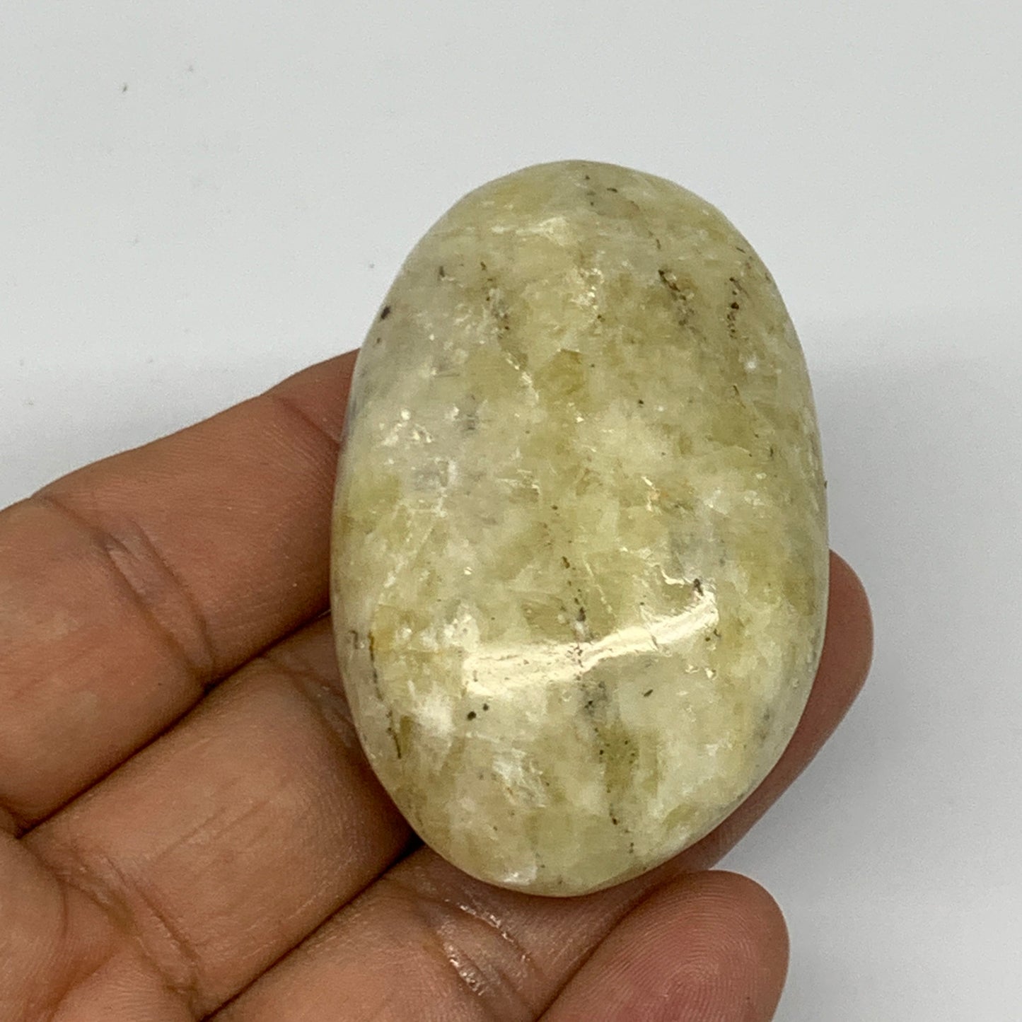 73.8g, 2.2"x1.4"x0.9", Natural Yellow Calcite Palm-Stone Crystal Polished Reiki,