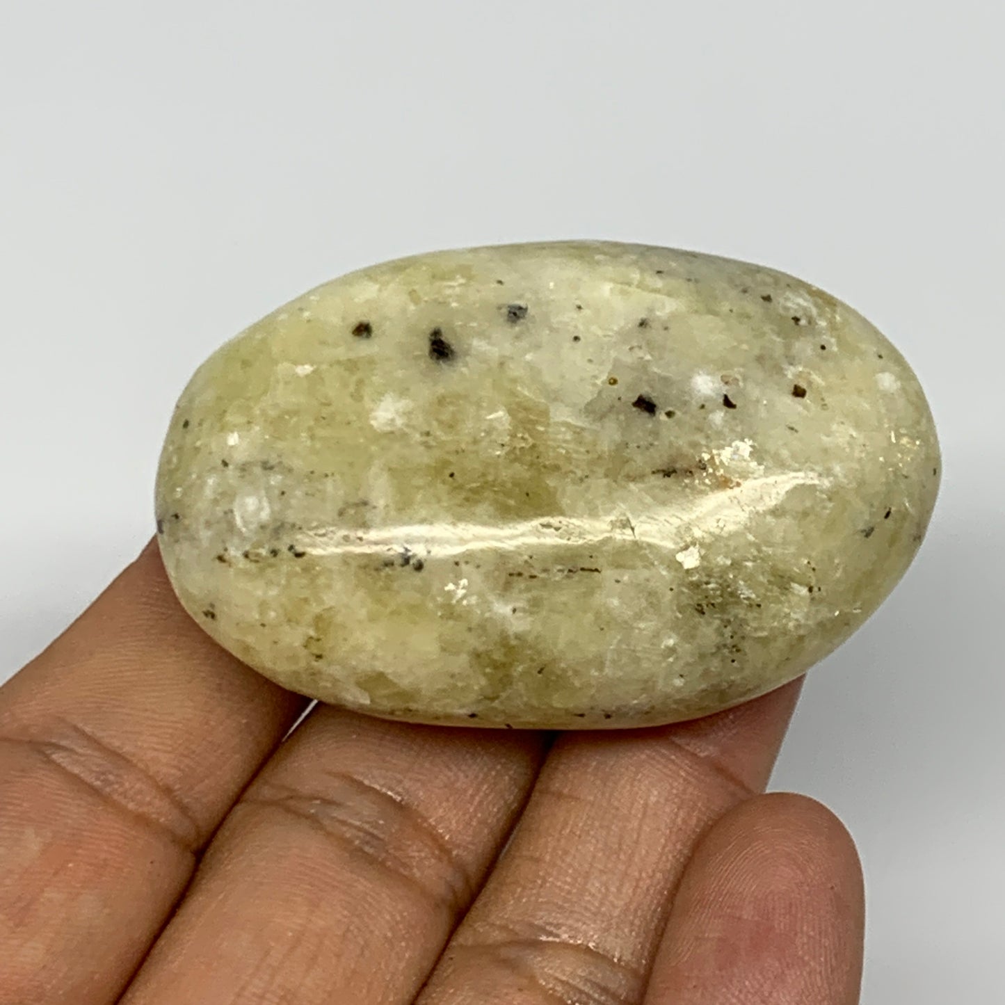 73.8g, 2.2"x1.4"x0.9", Natural Yellow Calcite Palm-Stone Crystal Polished Reiki,