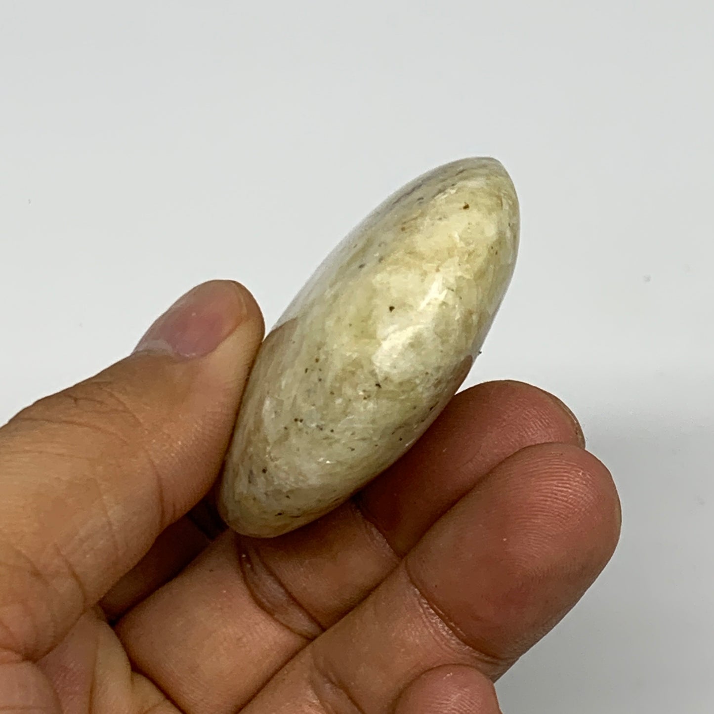 76g, 2.4"x1.8"x0.7", Natural Yellow Calcite Palm-Stone Crystal Polished Reiki, B