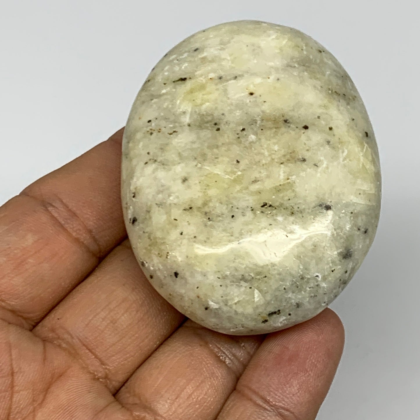 101.2g, 2.4"x1.8"x0.9", Natural Yellow Calcite Palm-Stone Crystal Polished Reiki