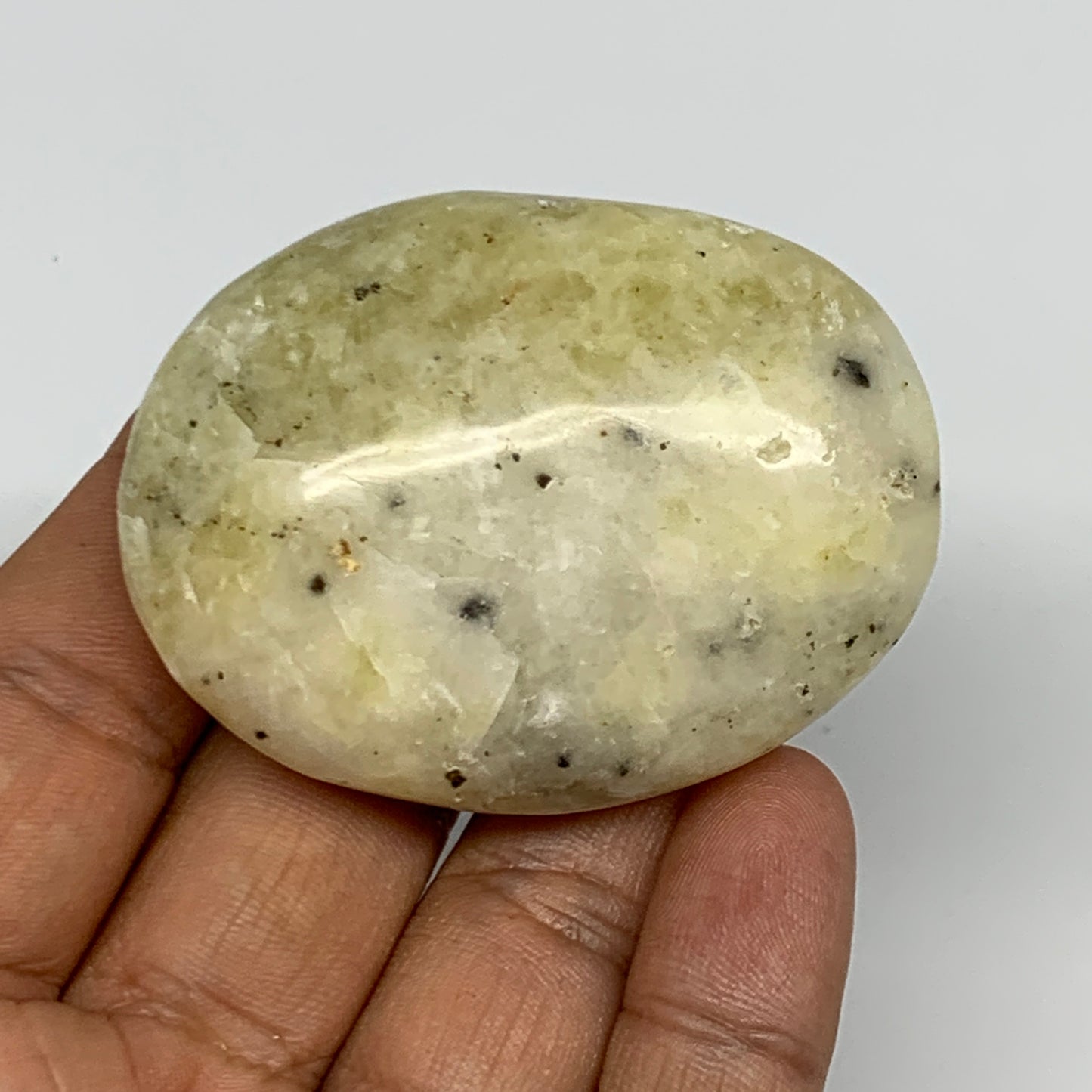 80.1g, 2.2"x1.7"x0.9", Natural Yellow Calcite Palm-Stone Crystal Polished Reiki,