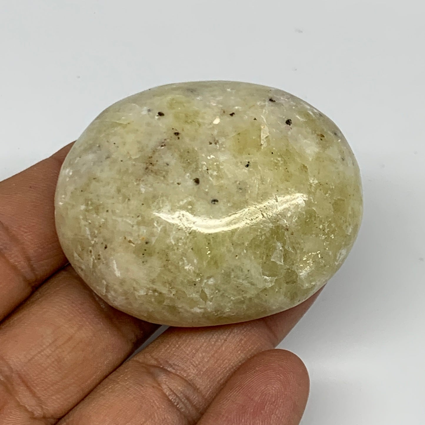 82.9g, 2"x1.6"x1", Natural Yellow Calcite Palm-Stone Crystal Polished Reiki, B16