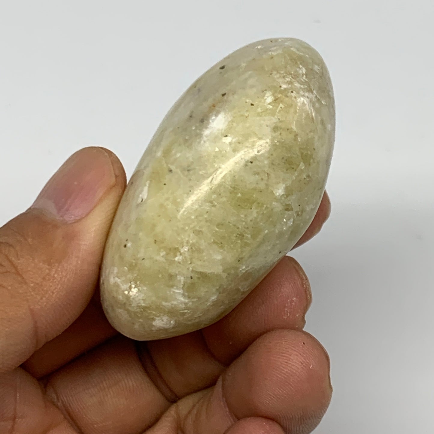 82.9g, 2"x1.6"x1", Natural Yellow Calcite Palm-Stone Crystal Polished Reiki, B16