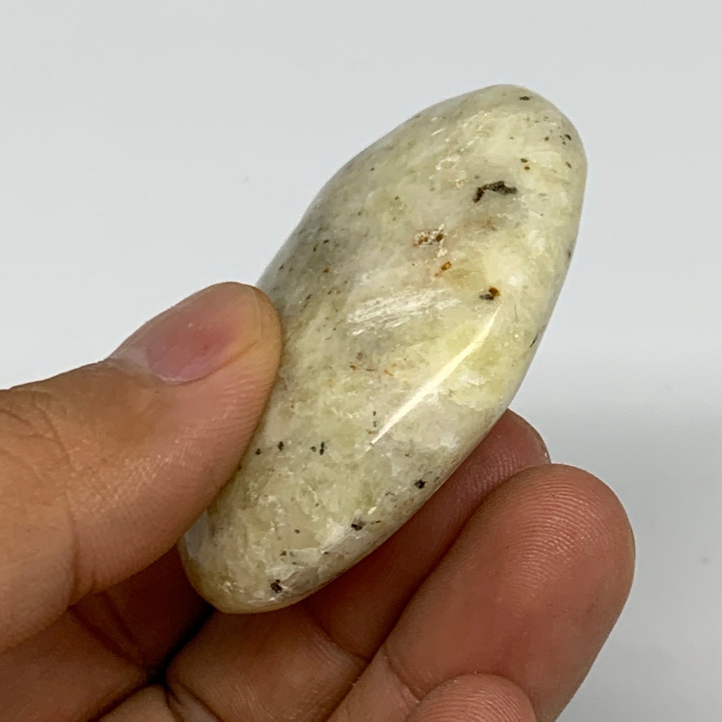 59.8g,2.1"x1.6"x0.7", Natural Yellow Calcite Palm-Stone Crystal Polished Reiki,